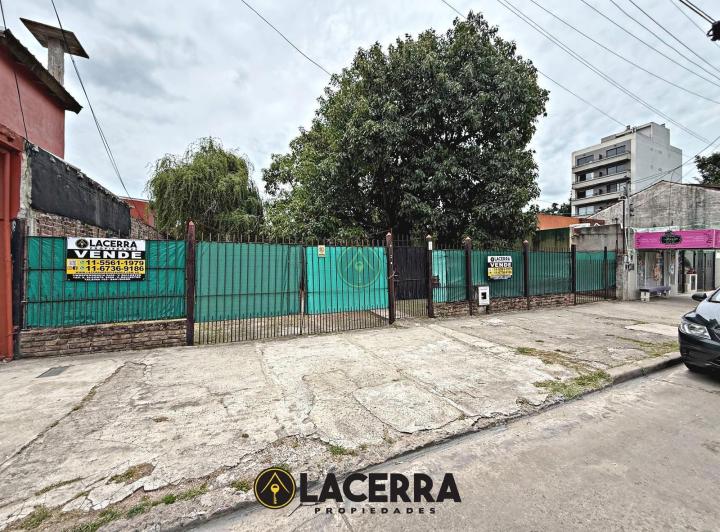 Terreno · 888m²