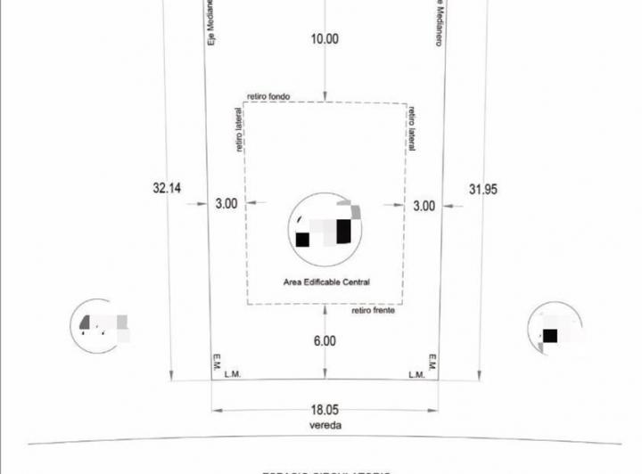 Terreno · 602m²