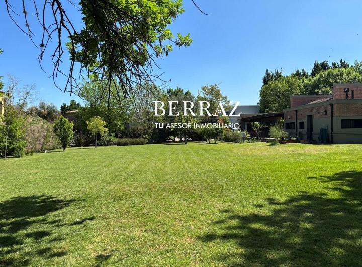 Terreno · 1353m²