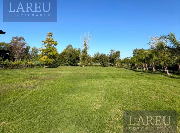 Terreno · 1086m²