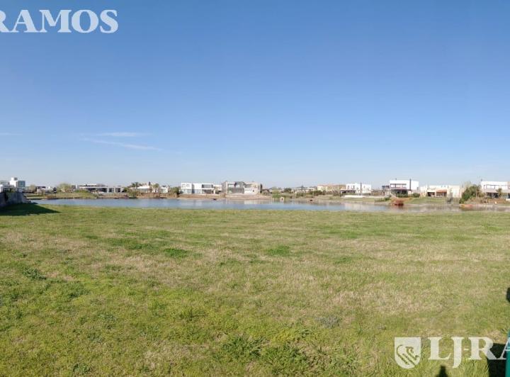 Terreno · 1124m²