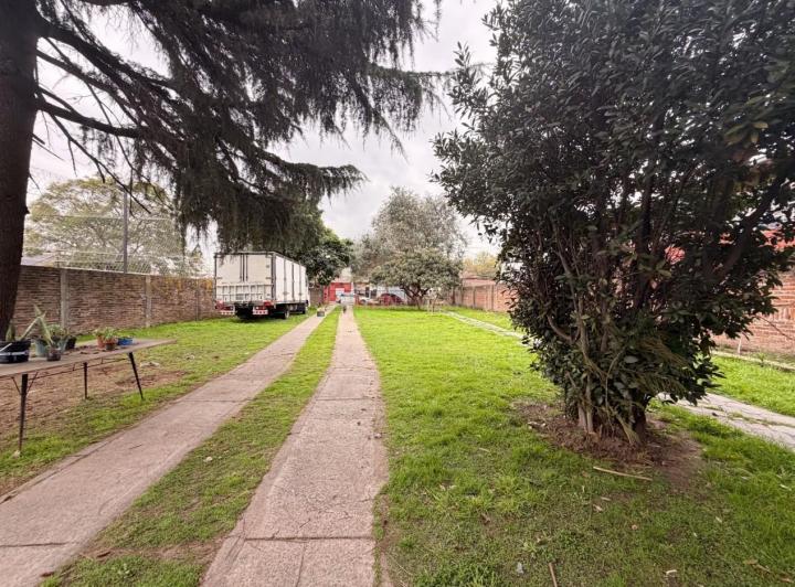Terreno · 1332m²