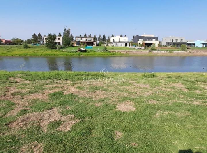 Terreno · 993m²
