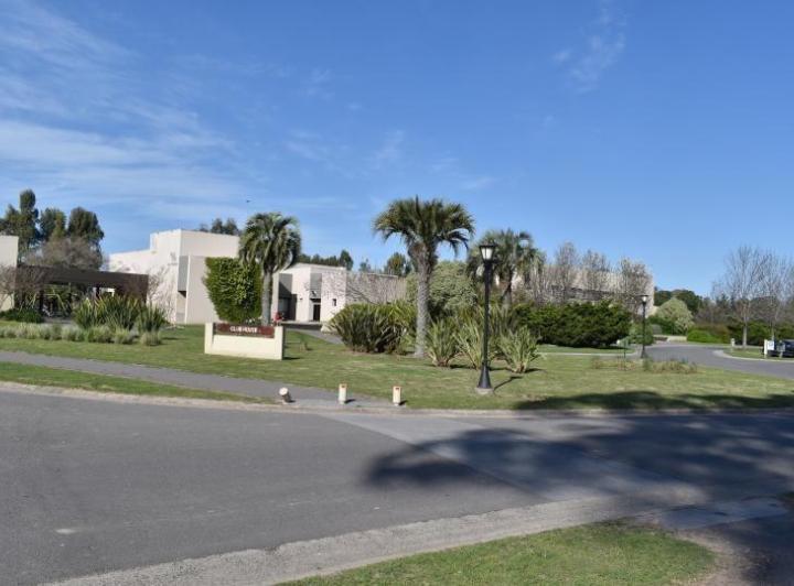 Terreno · 800m²