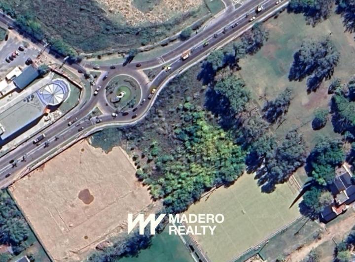 Terreno · 10000m²