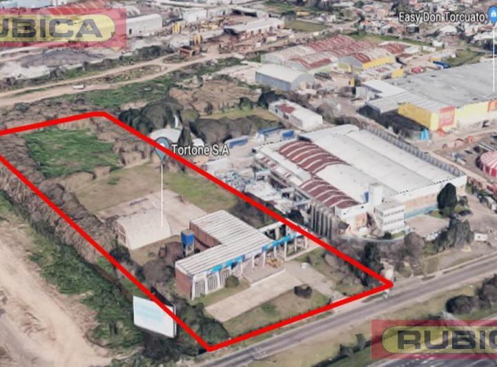 Terreno · 1800m²