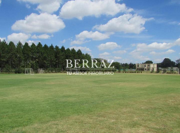 Terreno · 968m²