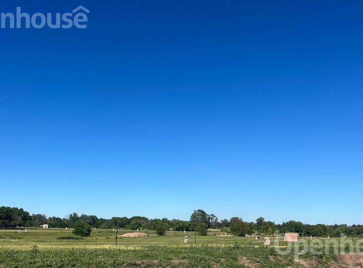 Terreno · 891m²