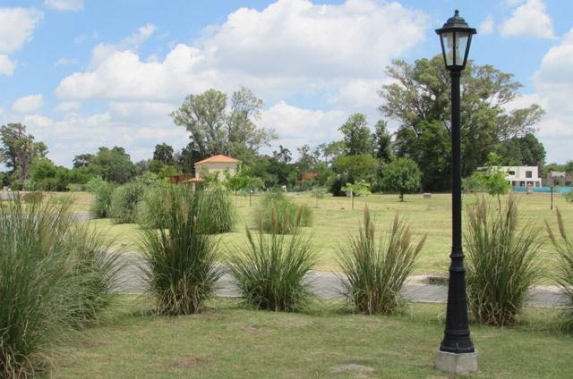 Terreno · 748m²
