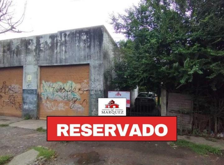 Terreno · 300m²