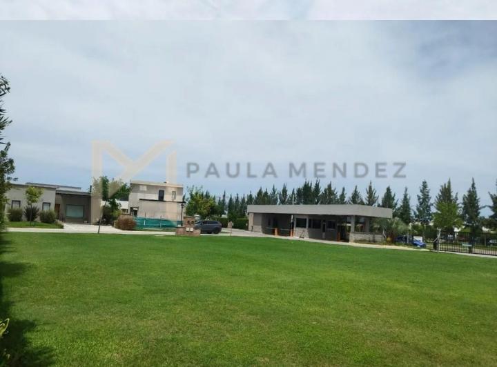 Terreno · 404m²
