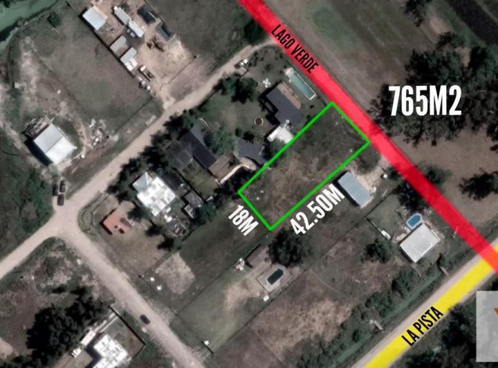 Terreno · 765m²