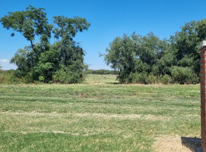 Terreno · 602m²