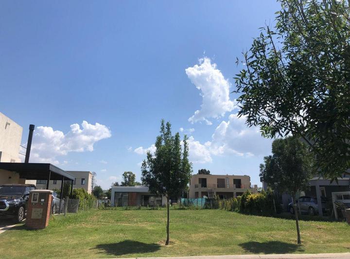 Terreno · 477m²