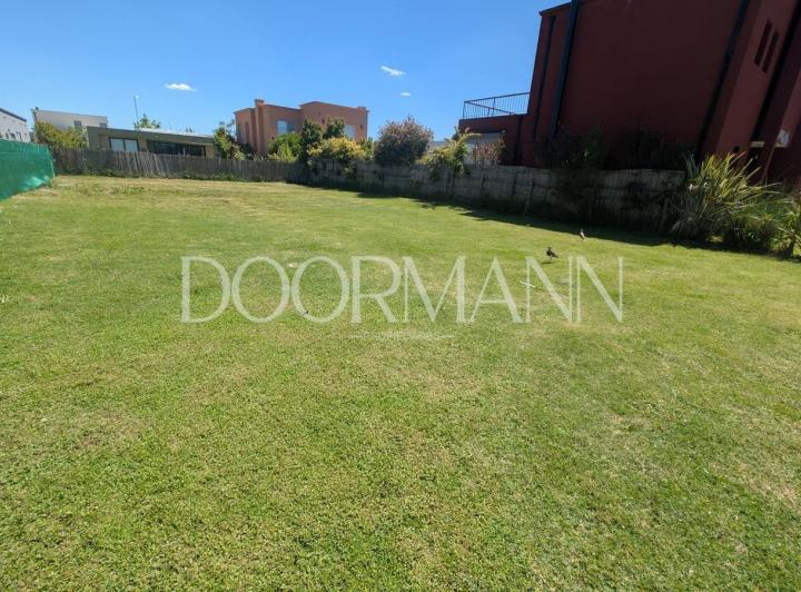 Terreno · 404m²