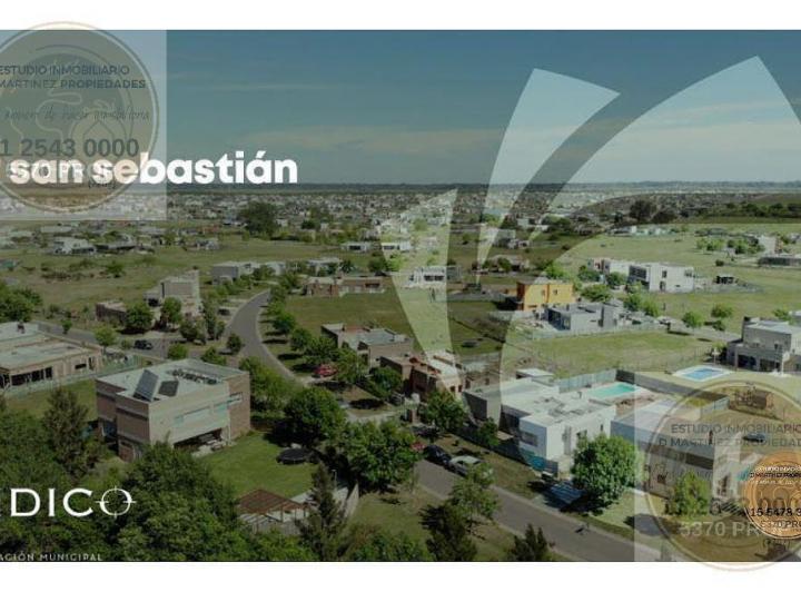 Terreno · 608m²
