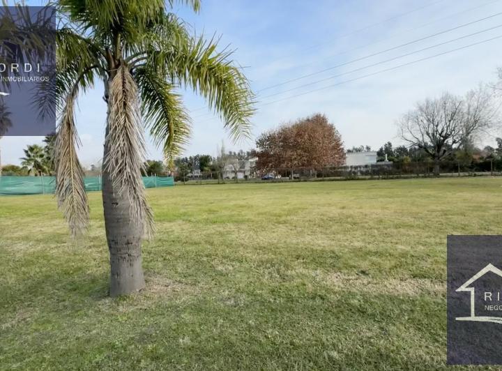 Terreno · 800m²