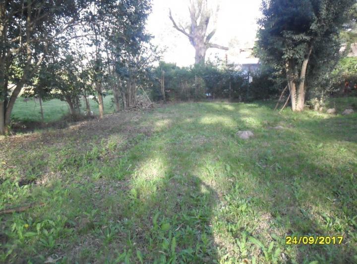 Terreno · 748m²