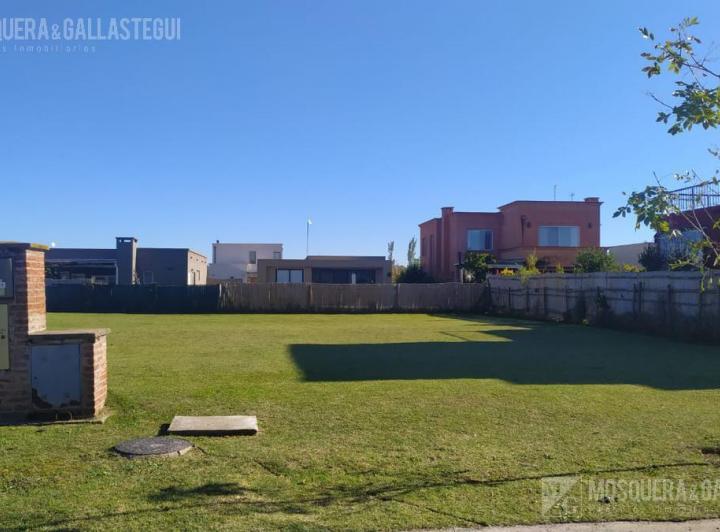 Terreno · 405m²