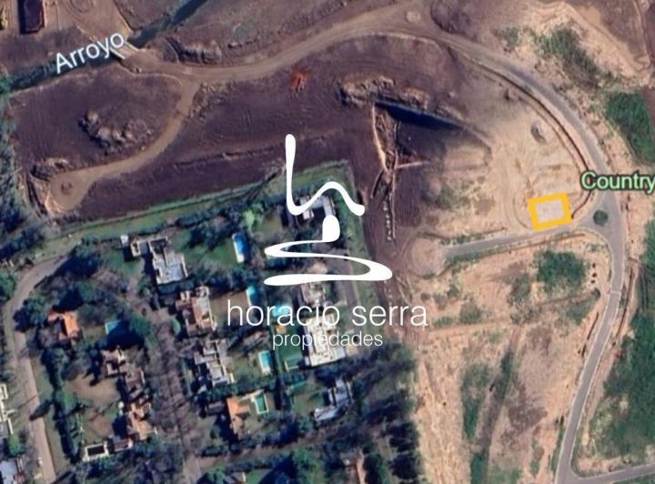 Terreno · 658m²