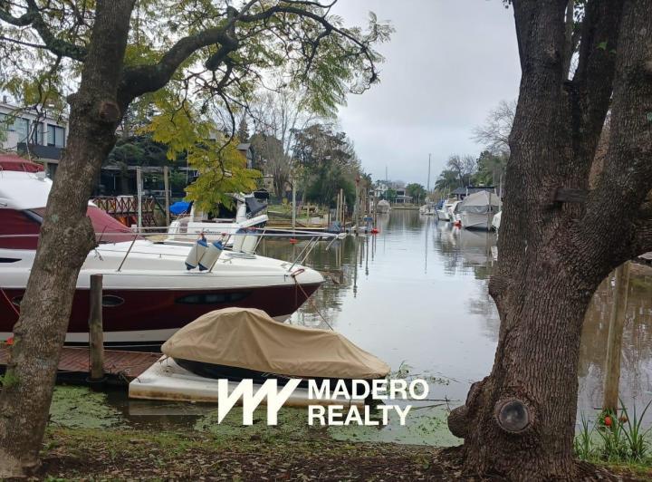 Terreno · 607m²