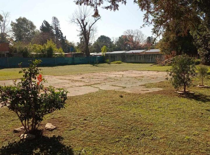 Terreno · 694m²