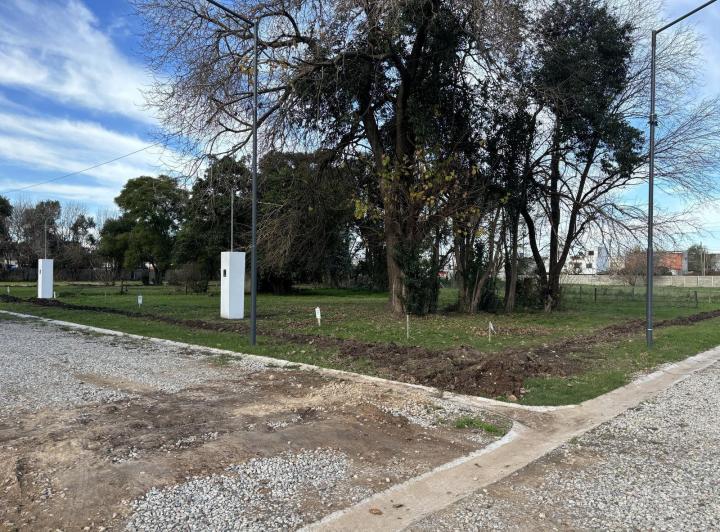 Terreno · 235m²