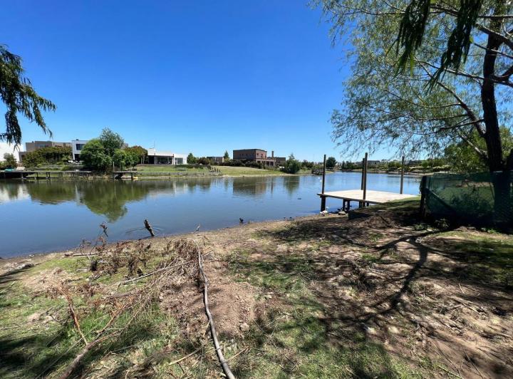 Terreno · 825m²