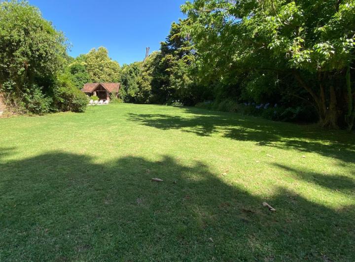 Terreno · 1109m²