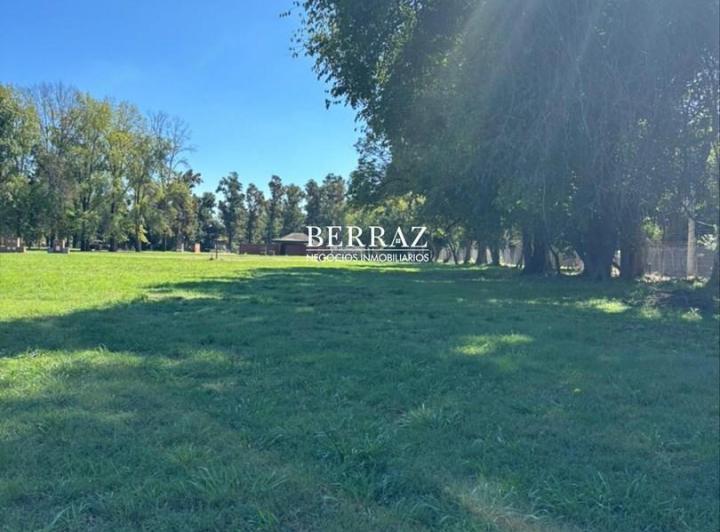 Terreno · 1045m²