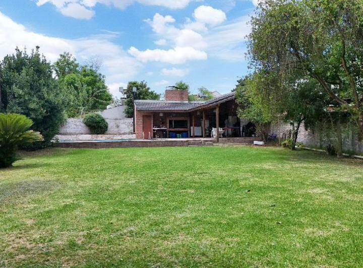 Terreno · 590m²