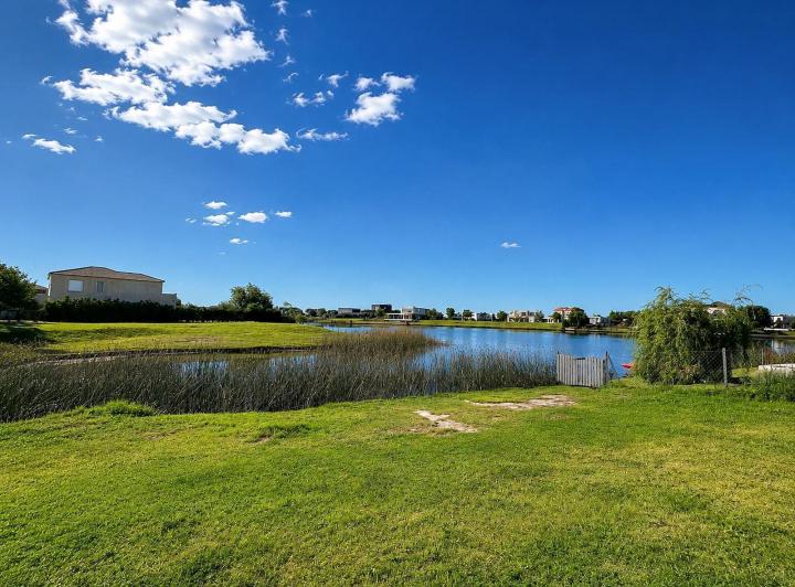 Terreno · 1080m²