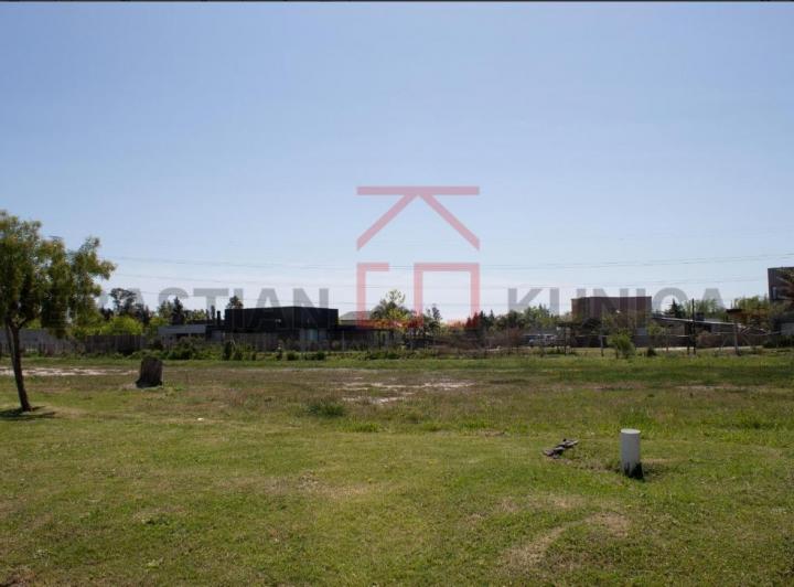 Terreno · 602m²