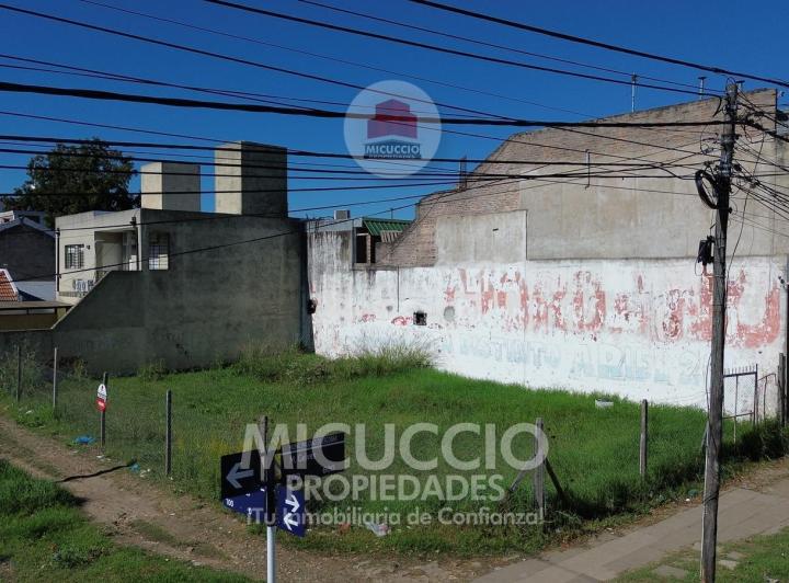 Terreno · 240m²