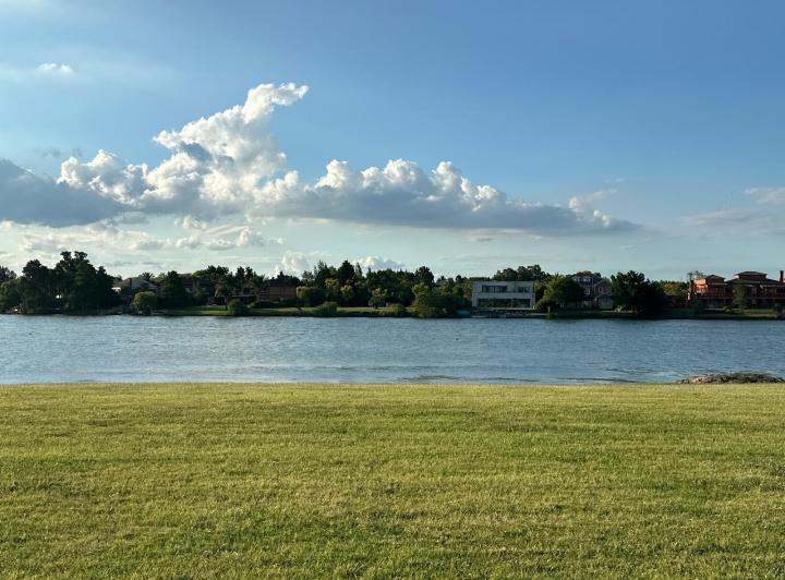 Terreno · 980m²