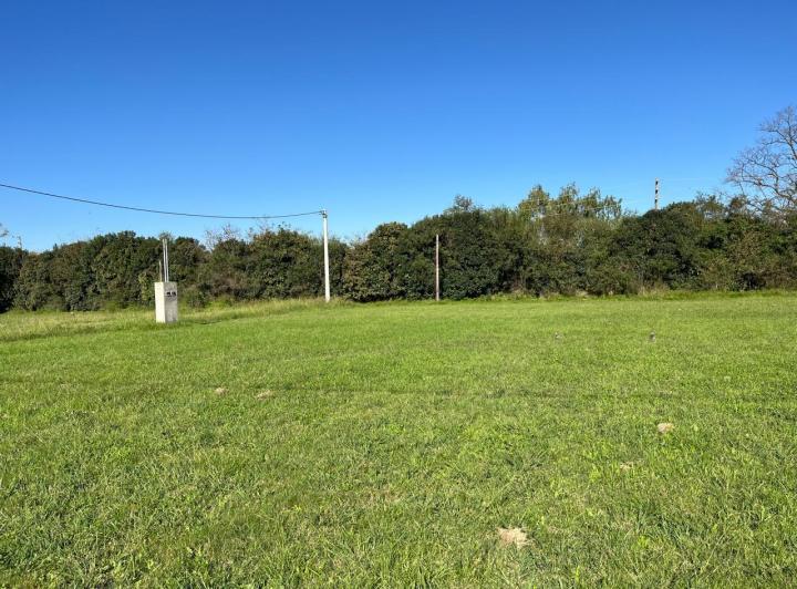 Terreno · 700m²