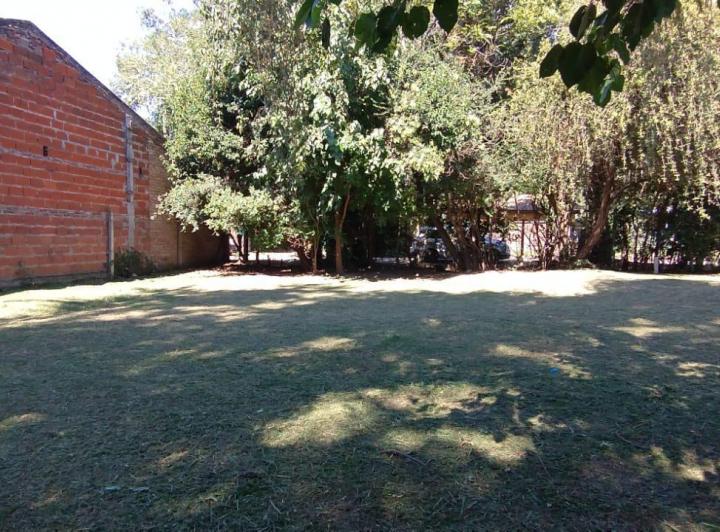 Terreno · 388m²