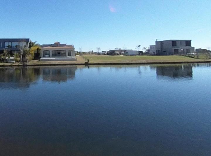 Terreno · 794m²