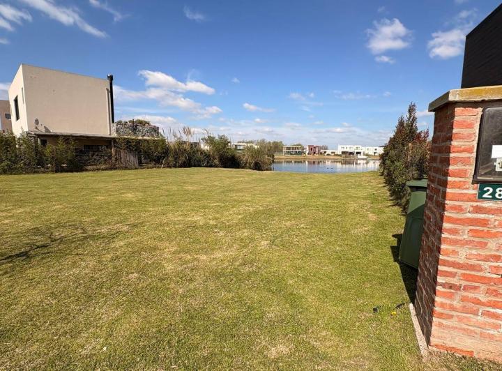 Terreno · 639m²