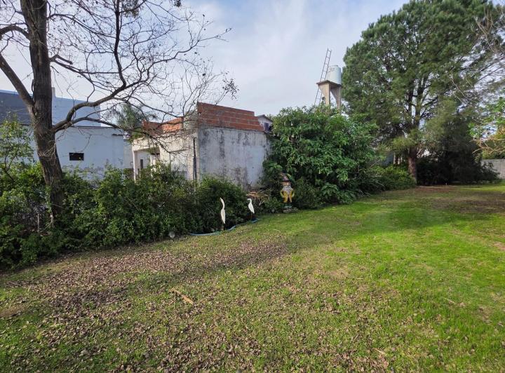 Terreno · 400m²