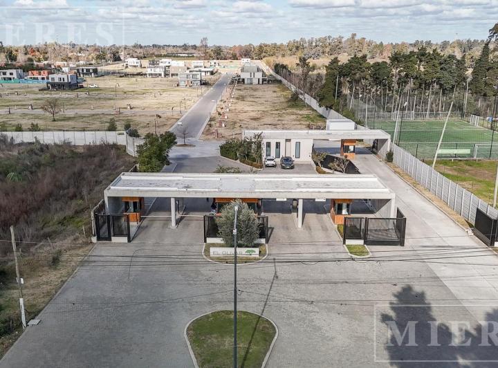 Terreno · 404m²