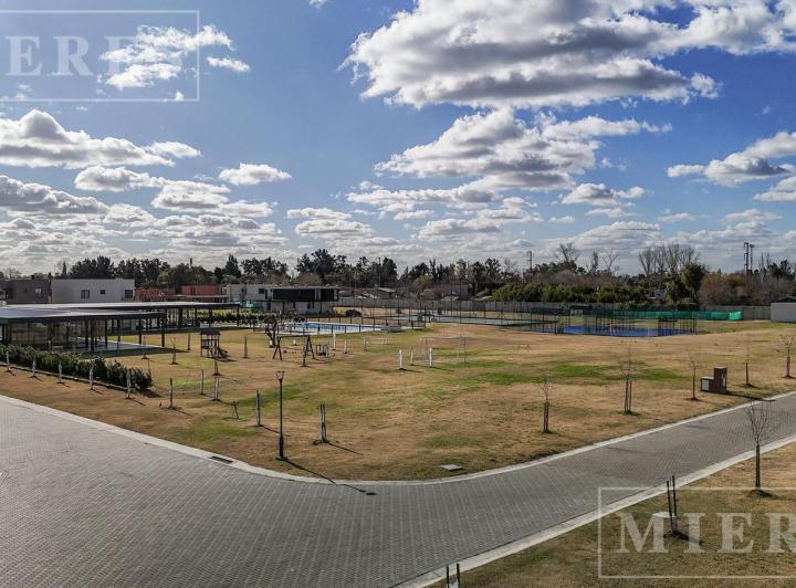 Terreno · 390m²