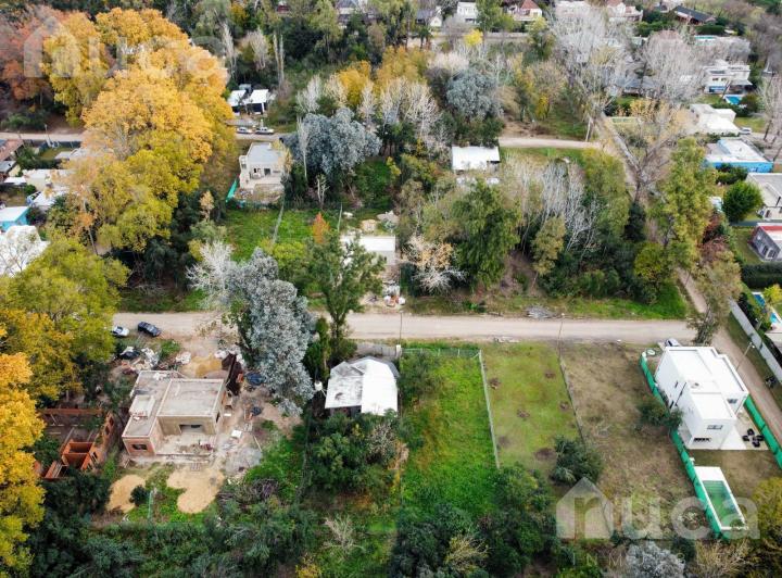 Terreno · 385m²