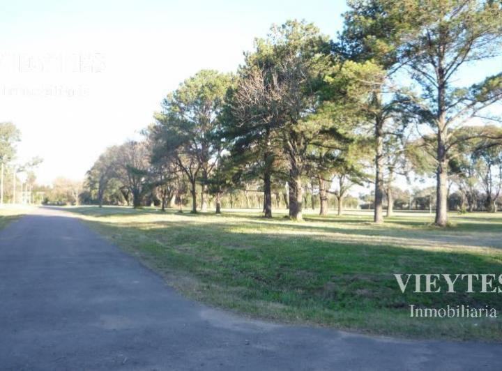Terreno · 600m²