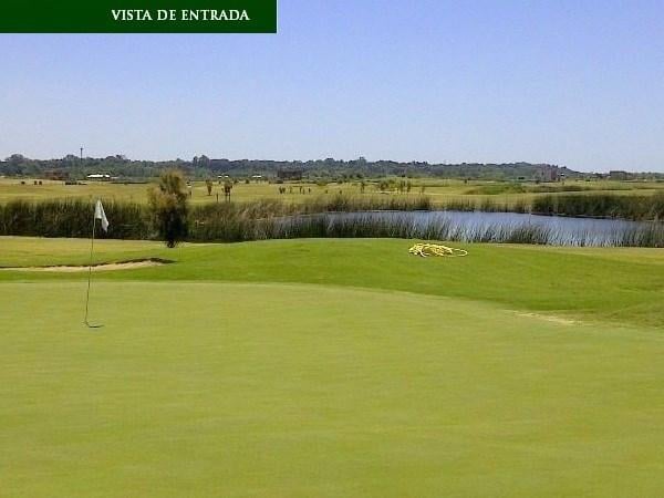 Terreno · 893m²