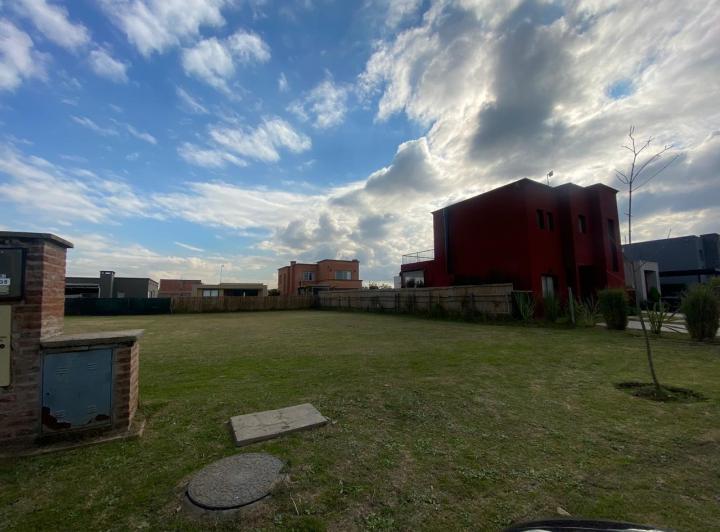 Terreno · 405m²