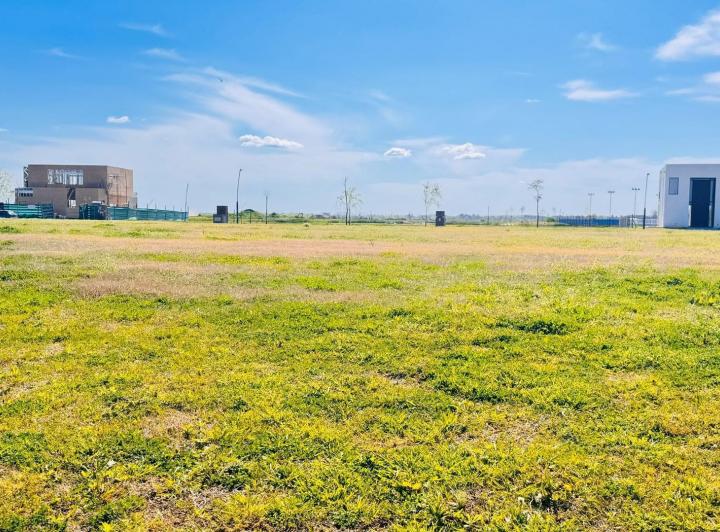 Terreno · 642m²