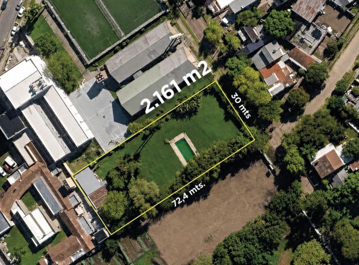Terreno · 2161m²