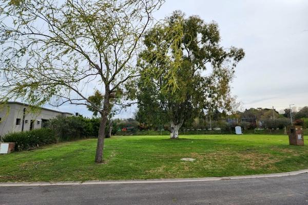 Terreno · 794m²