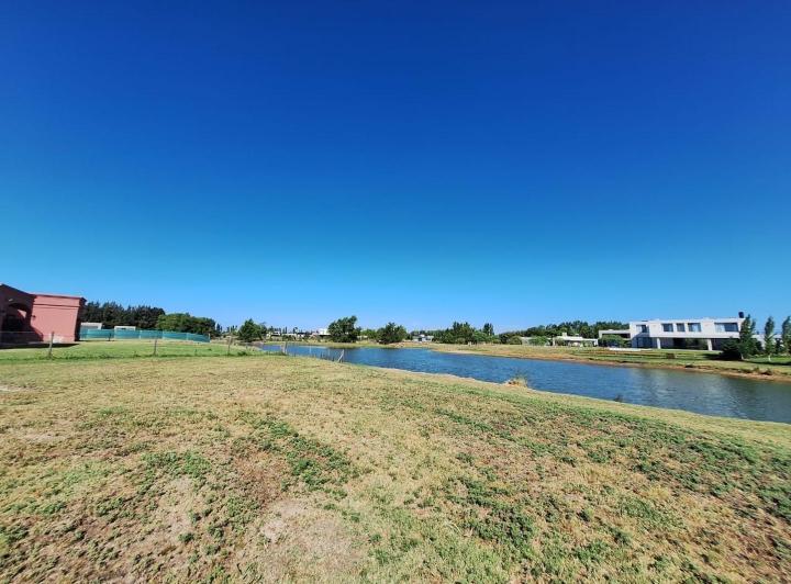 Terreno · 1477m²
